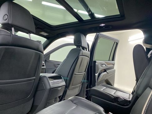 Certified 2023 Cadillac Escalade ESV Premium Luxury AWD/4WD image 30