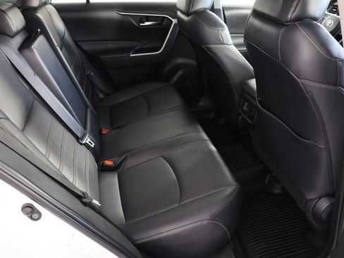Used 2022 Toyota RAV4 XLE Premium AWD/4WD image 23