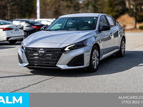 Certified 2025 Nissan Altima 2.5 S FWD image 4