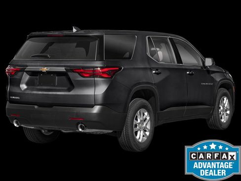 Used 2022 Chevrolet Traverse LS FWD image 4