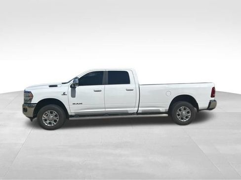 Used 2024 RAM 3500 Laramie AWD/4WD image 6