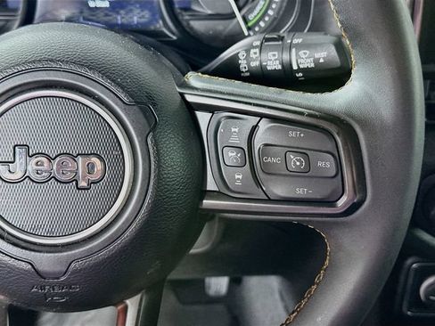Used 2024 Jeep Wrangler Unlimited AWD/4WD image 22