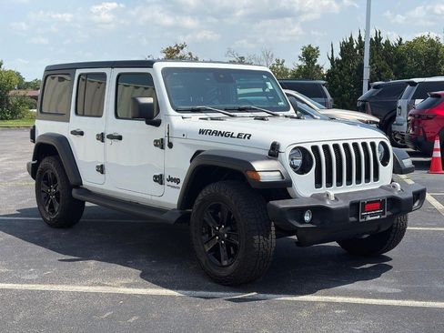 Used 2021 Jeep Wrangler Unlimited Sport AWD/4WD image 3