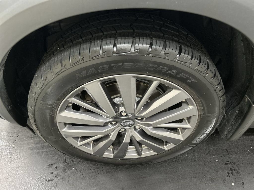 Used 2023 Nissan Pathfinder SL w/ SL Premium Package AWD/4WD image 8