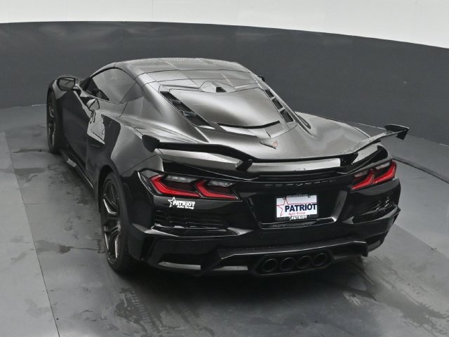 Used 2024 Chevrolet Corvette Z06 RWD image 38
