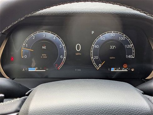 New 2025 Jeep Grand Cherokee Altitude image 24