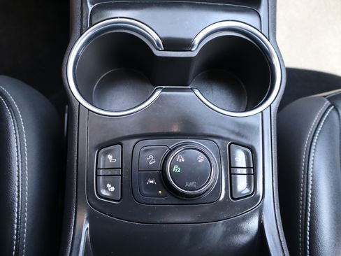 Used 2024 GMC Terrain SLT AWD/4WD image 41