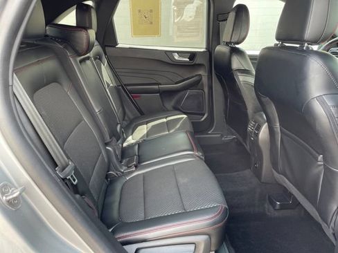 Used 2024 Ford Escape ST-Line w/ Tech Pack #1 AWD/4WD image 31