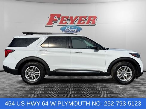 Certified 2025 Ford Explorer Active RWD image 6