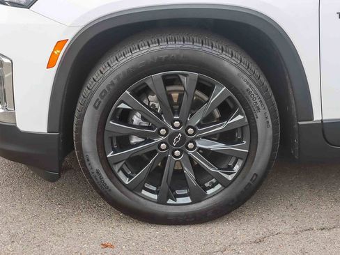 Used 2023 Chevrolet Traverse RS image 18