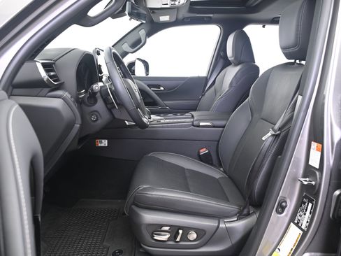 Used 2026 Lexus LX 700h Luxury AWD/4WD image 30
