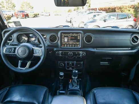 Used 2023 Jeep Wrangler Sahara image 19