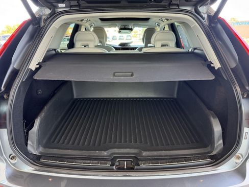 Used 2018 Volvo XC60 T6 Inscription w/ Luxury Seat Package AWD/4WD image 24