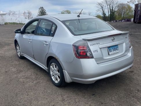 Used 2011 Nissan Sentra 2.0 SR w/ Convenience Pkg FWD image 2