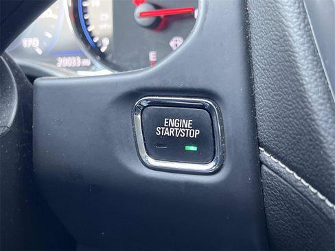 Certified 2023 GMC Acadia SLT w/ Technology Package image 23