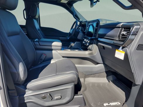 New 2025 Ford F150 Lariat w/ Equipment Group 502A High AWD/4WD image 19