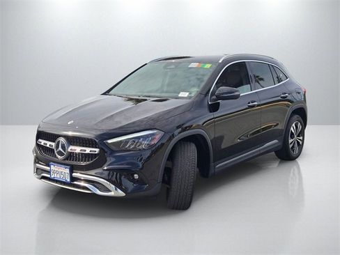 Used 2025 Mercedes-Benz GLA 250 4MATIC image 8