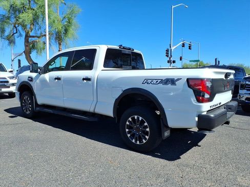 Used 2024 Nissan Titan PRO-4X w/ Pro-4x Convenience Package image 7