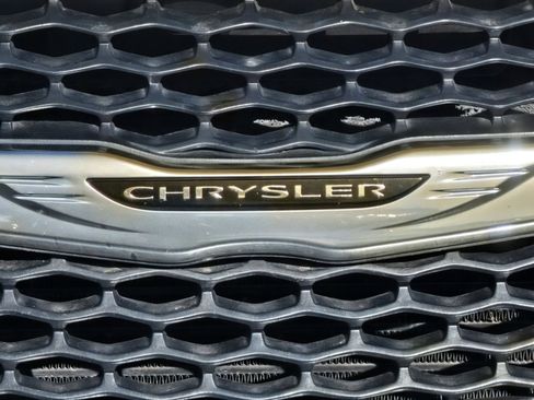 Used 2021 Chrysler Voyager Lxi image 25