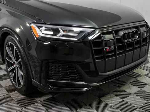Used 2022 Audi SQ7 Prestige AWD/4WD image 39
