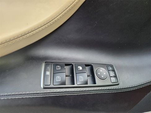 Used 2015 Tesla Model S P90D image 22