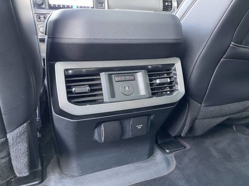 Used 2024 Ford F350 Platinum w/ Tremor Off-Road Package image 18