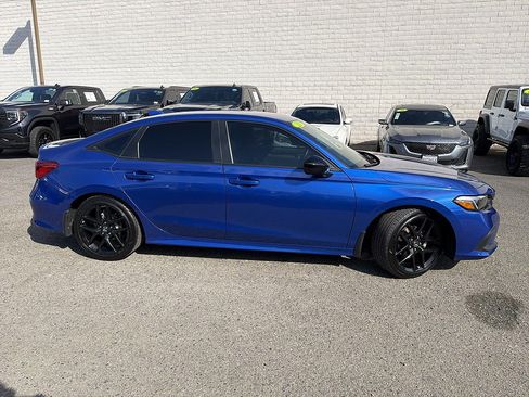 Used 2023 Honda Civic Sport image 4