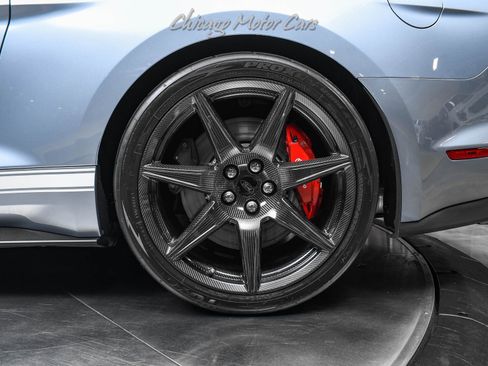 Used 2022 Ford Mustang Shelby GT500 w/ Carbon Fiber Track Pack image 48