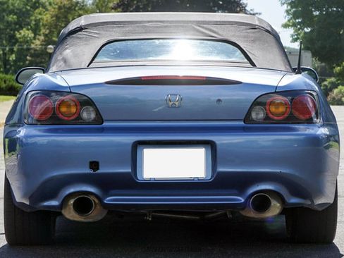 Used 2004 Honda S2000 image 18