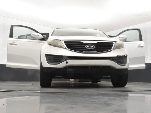 Used 2011 Kia Sportage LX w/ Convenience Pkg AWD/4WD image 11