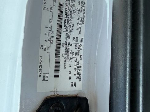 Used 2018 Ford F350 XL w/ Power Equipment Group image 38