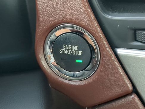 Used 2018 Chevrolet Tahoe Premier image 30