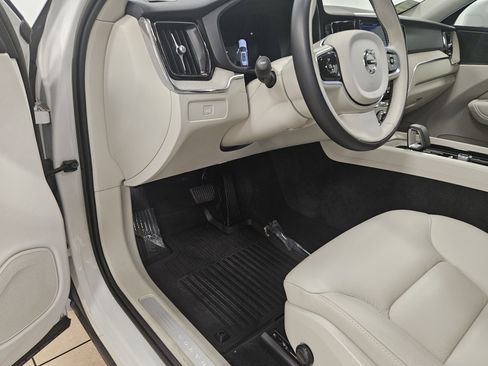 Used 2023 Volvo XC60 B5 Plus w/ Climate Package image 41