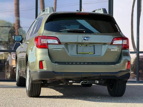 Used 2015 Subaru Outback 2.5i Premium AWD/4WD image 8