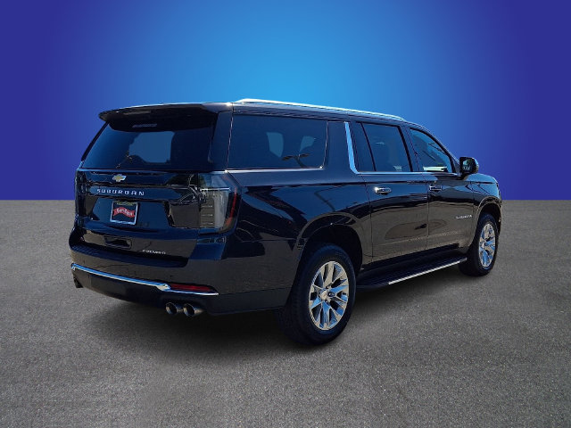Used 2026 Chevrolet Suburban Premier AWD/4WD image 4