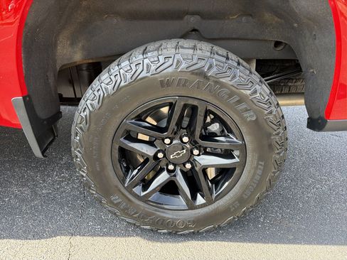 Used 2023 Chevrolet Silverado 1500 Custom Trail Boss image 19