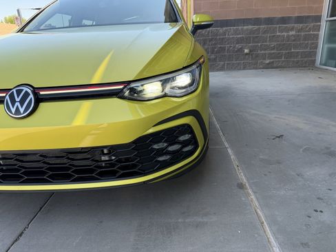 Used 2022 Volkswagen GTI Autobahn FWD image 11