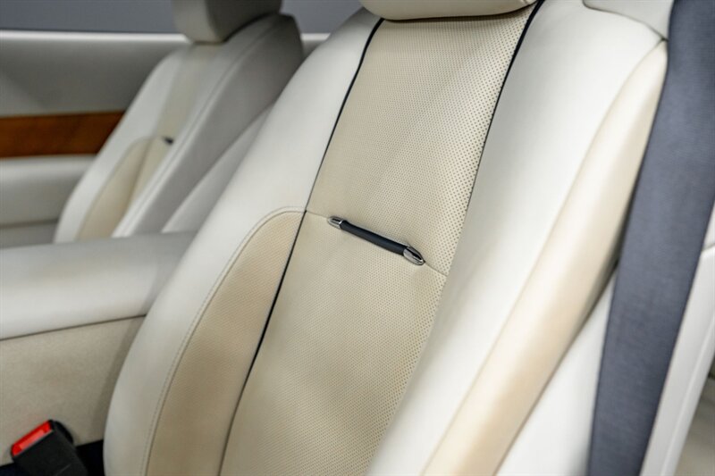 Used 2015 Rolls-Royce Wraith RWD image 20