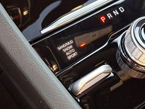 New 2025 Jeep Grand Cherokee Limited w/ Luxury Tech Group II image 10