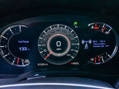 Used 2020 Cadillac Escalade Luxury image 19