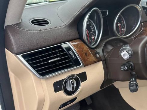 Used 2017 Mercedes-Benz GLS 450 4MATIC image 11