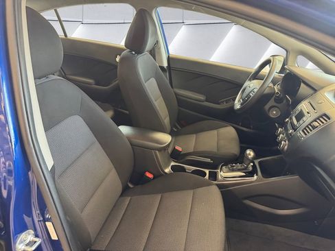 Used 2017 Kia Forte LX image 13