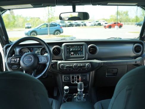 Used 2021 Jeep Gladiator Sport AWD/4WD image 24