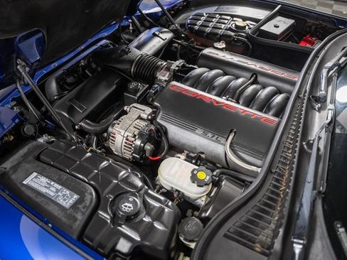 Used 2004 Chevrolet Corvette Convertible w/ Preferred Equipment Group image 19