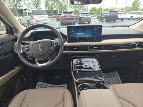 Used 2023 Lincoln Nautilus Reserve w/ Class II Trailer Tow Package AWD/4WD image 30