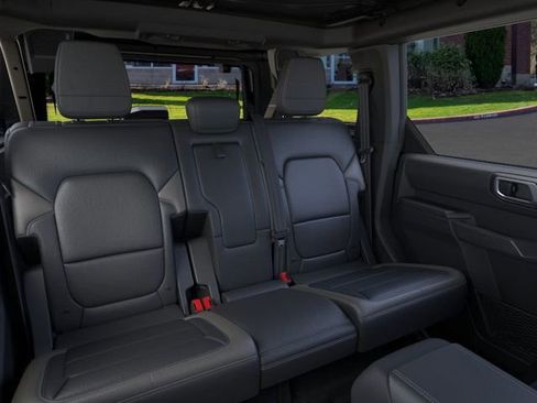 New 2025 Ford Bronco Outer Banks w/ Sasquatch Package AWD/4WD image 11