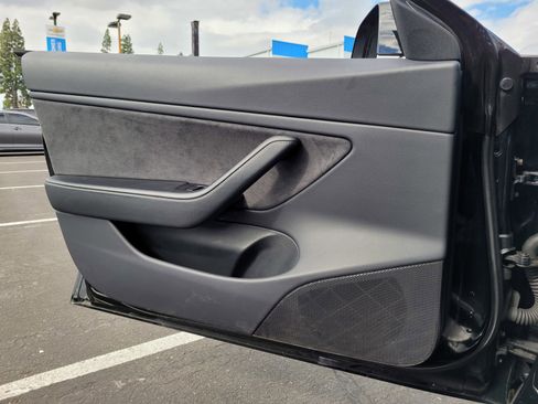 Used 2018 Tesla Model 3 Long Range image 25