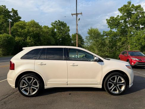 Used 2013 Ford Edge Sport w/ Driver Entry Pkg AWD/4WD image 8