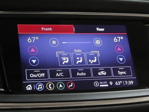 Used 2022 Buick Enclave Avenir w/ Avenir Technology Package image 13