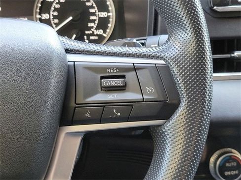 Used 2023 Mitsubishi Outlander ES image 26